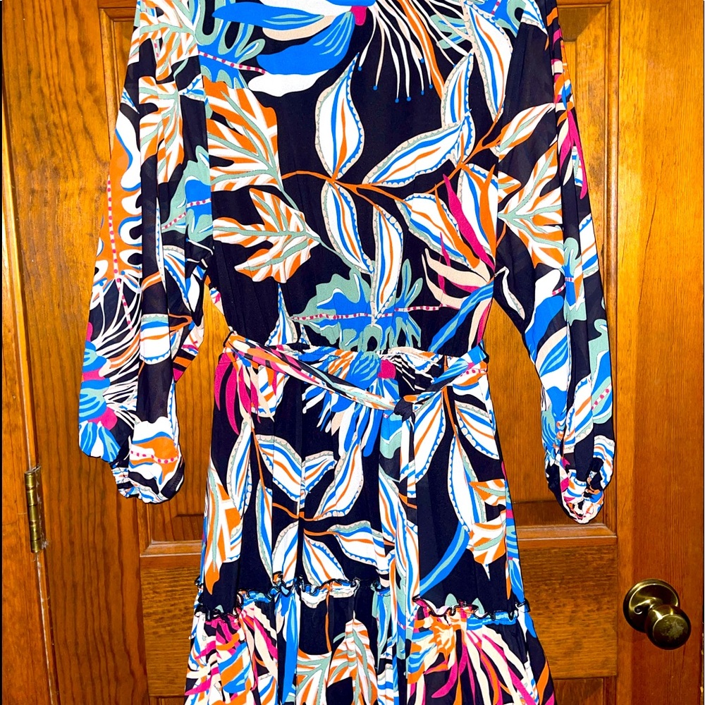 Floral navy blue and pick with tie detail dress long sleeve